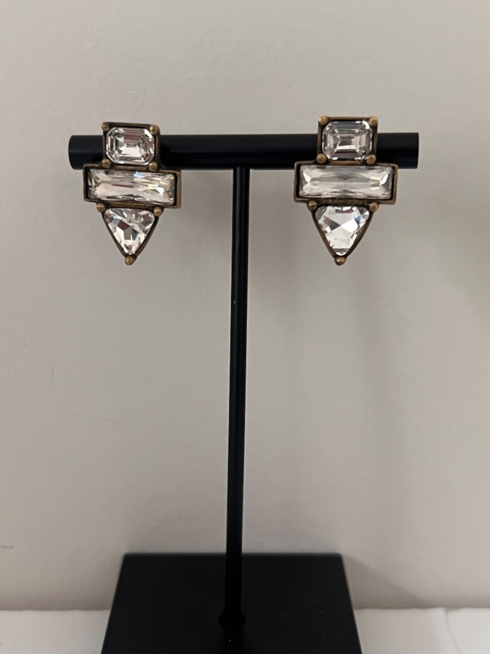 Retired Silpada K&R Geometric Arrowhead Baguette Trillion Crystal Earrings